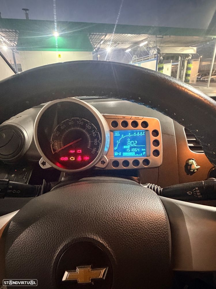 Chevrolet Spark 1.0 LS Bi-Fuel - 9