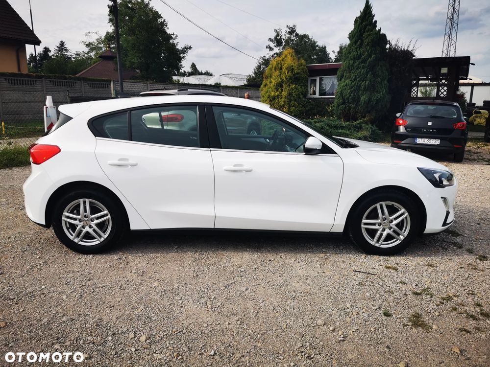 Ford Focus 1.5 EcoBlue Start-Stopp-System TITANIUM X - 2