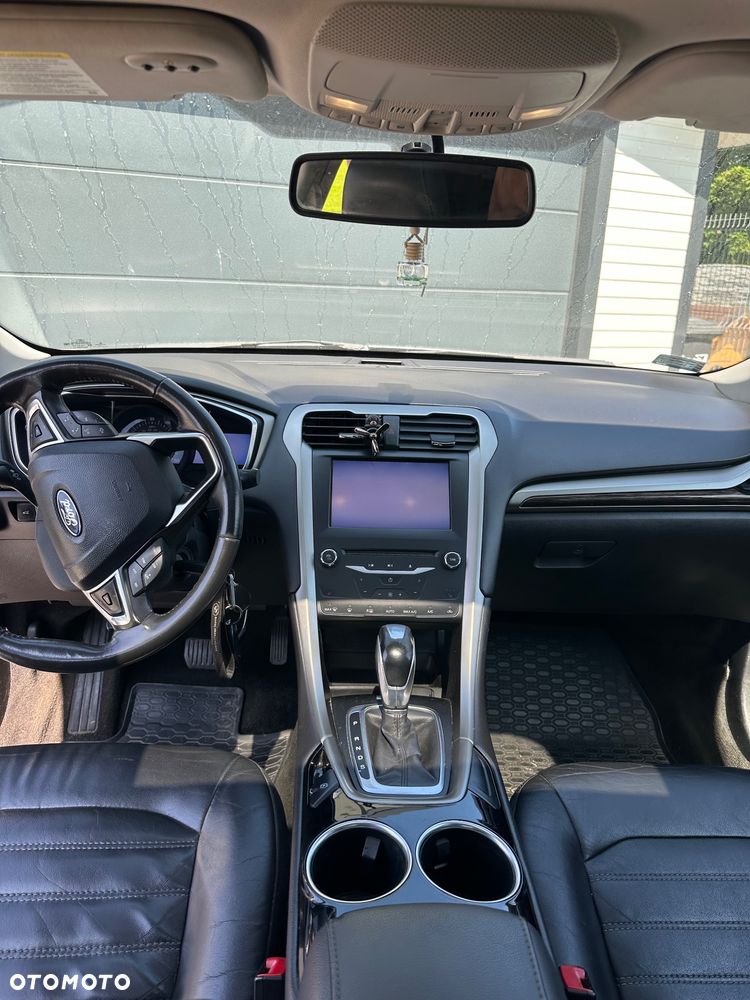Ford Fusion 2.0 EcoBoost Titanium - 8