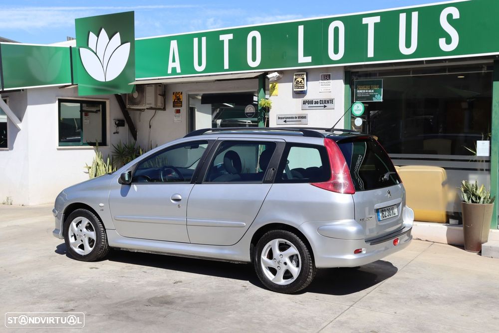 Peugeot 206 1.4 16V XT - 4