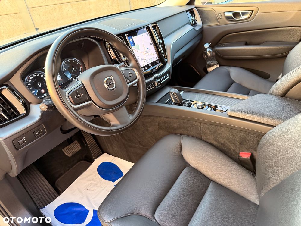 Volvo XC 60 T4 Geartronic Momentum Pro - 10