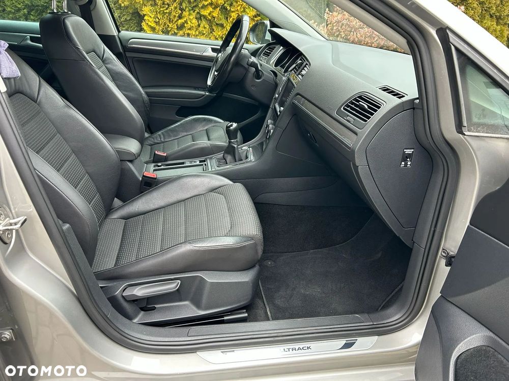 Volkswagen Golf Alltrack - 18