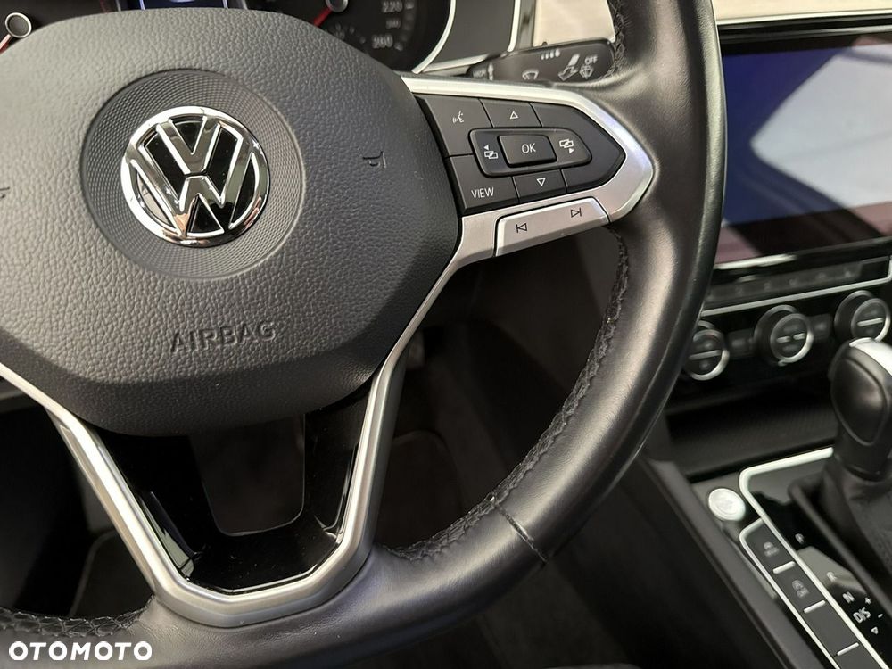Volkswagen Passat - 28