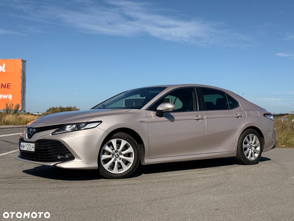 Toyota Camry 2.5 Hybrid Dynamic Force Executive e-CVT - 2