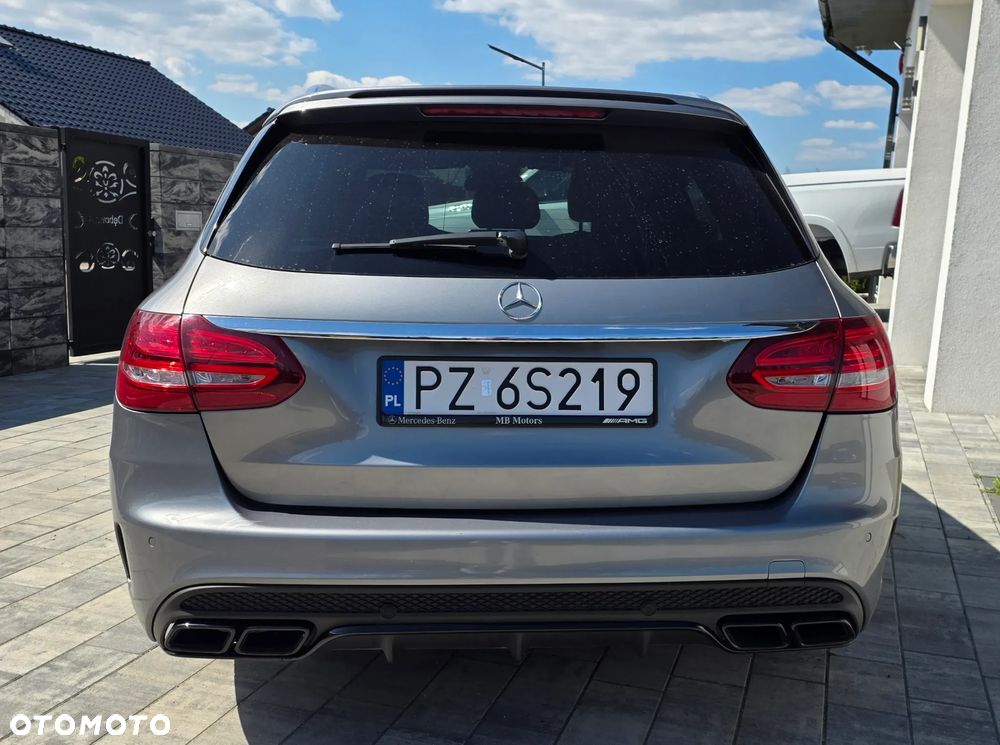 Mercedes-Benz Klasa C AMG 63 S - 20