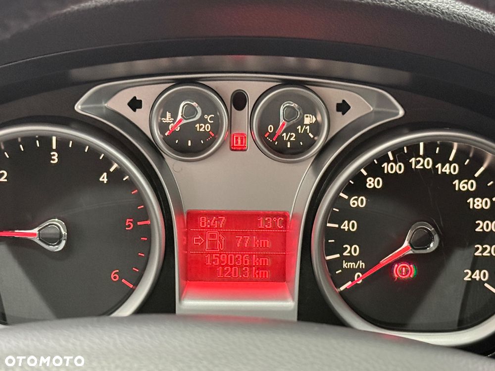 Ford Kuga 2.0 TDCi 2x4 Titanium - 20