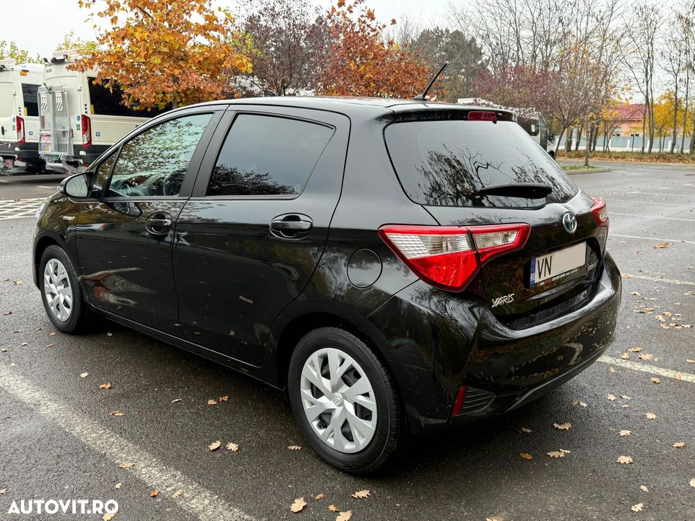Toyota Yaris 1.5 VVT-i HSD Exclusive - 3