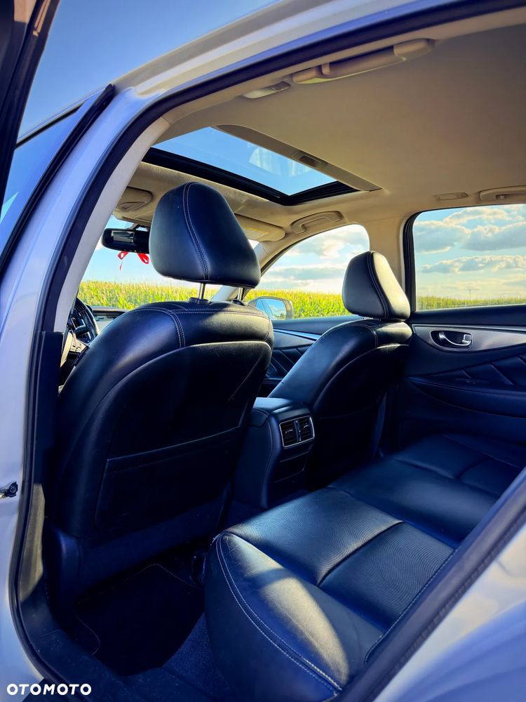 Infiniti Q50 Q50S Hybrid - 12