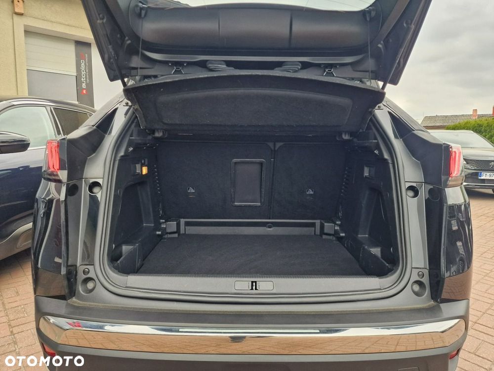 Peugeot 3008 1.5 BlueHDi Allure S&S EAT8 - 23