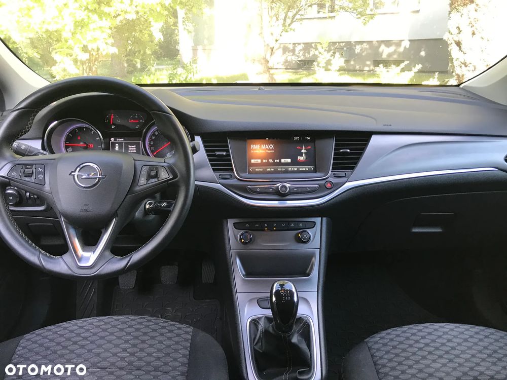 Opel Astra - 9
