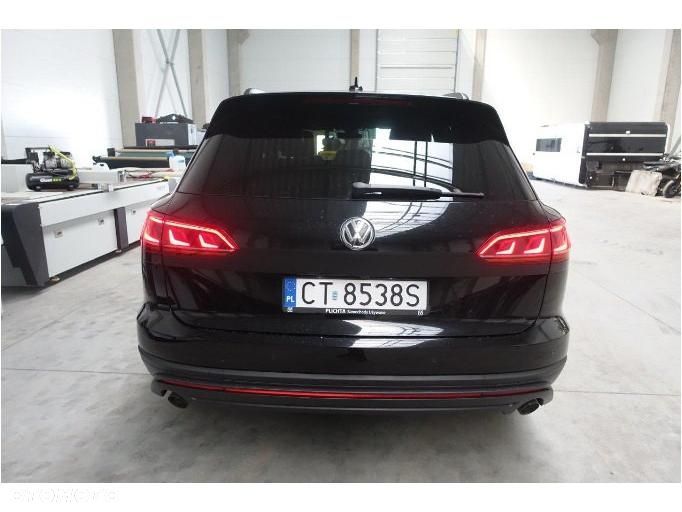 Volkswagen Touareg - 13