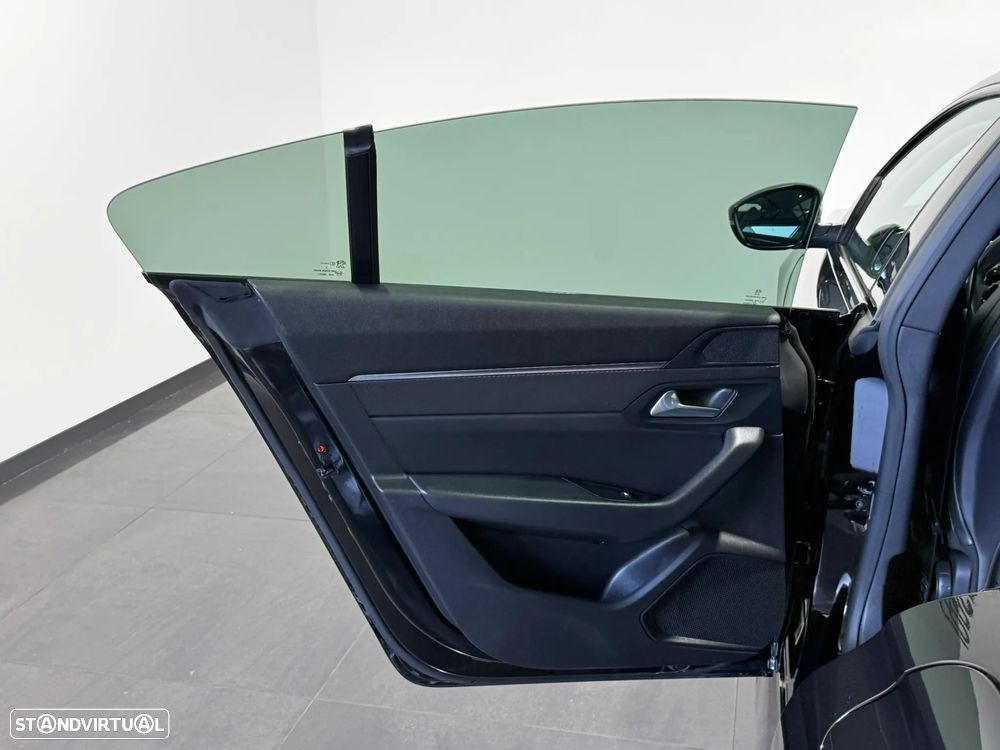 Peugeot 508 1.6 Hybrid Allure e-EAT8 - 39