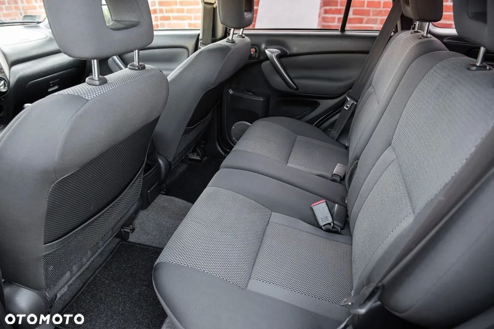 Toyota RAV4 1.8 VVT-i Terra 2WD - 20