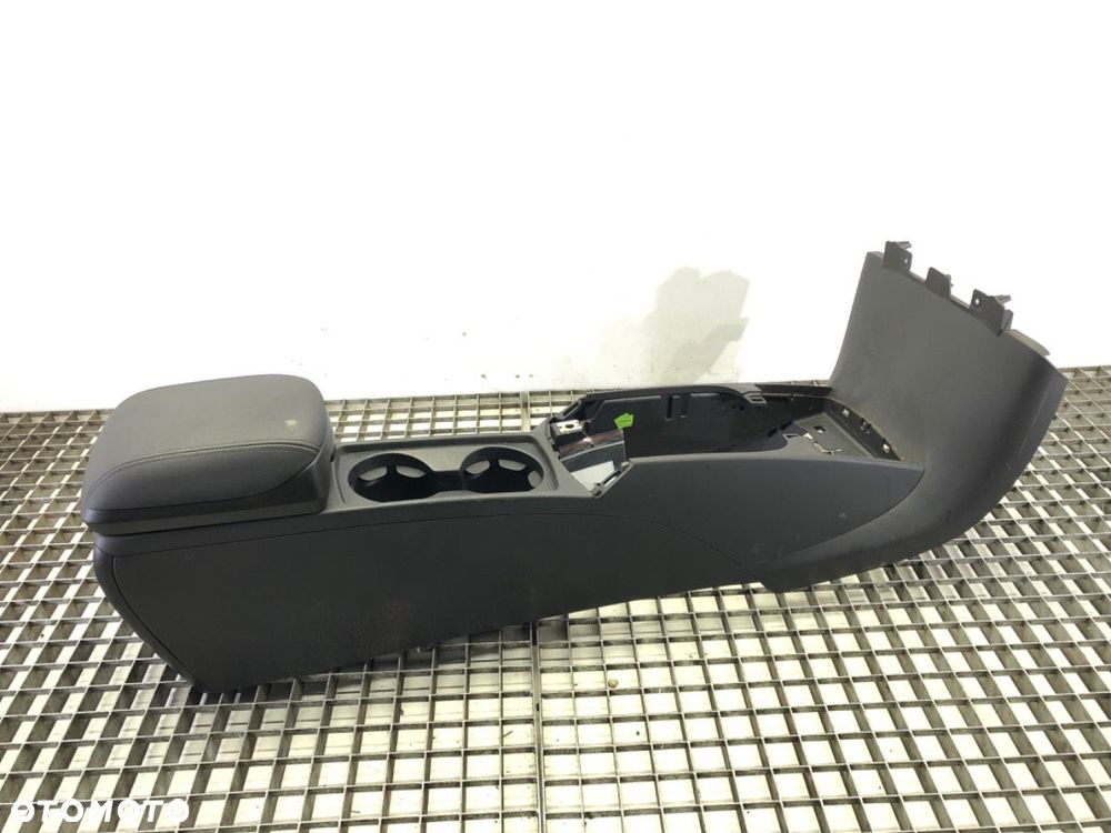 TUNEL ŚRODKOWY - 145.00 PLN - VOLVO S40 II (544) 2003 - 2012 2.4 125 kW [170 KM] benzyna 2004 - - 1