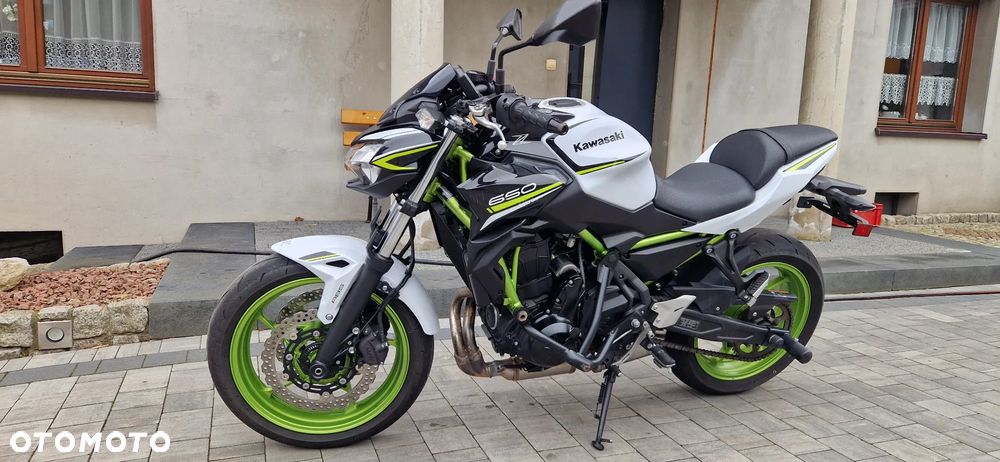 Kawasaki Z 650 - 6