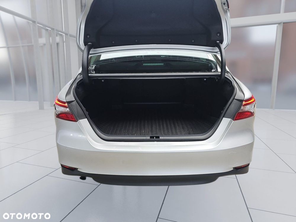 Toyota Camry 2.5 Hybrid Prestige CVT - 20