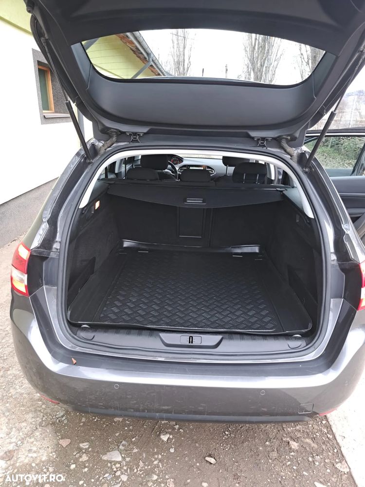 Peugeot 308 SW BlueHDi 130 Stop & Start Active Business-Paket - 8