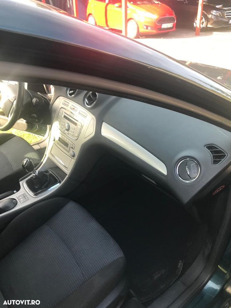 Ford Mondeo 2.0 TDCI Titanium - 13