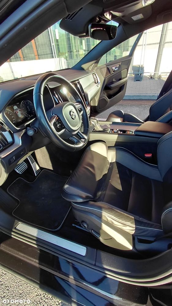 Volvo V60 T5 Geartronic R-Design - 9