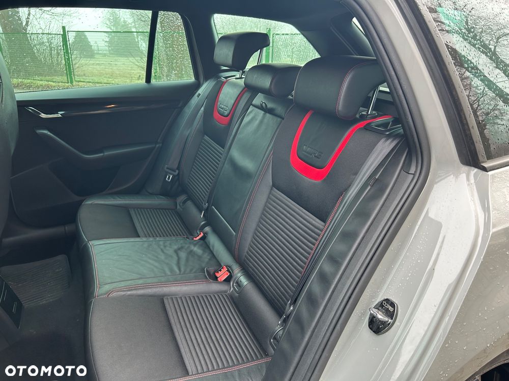 Skoda Octavia 2.0 TSI RS 230 DSG - 12