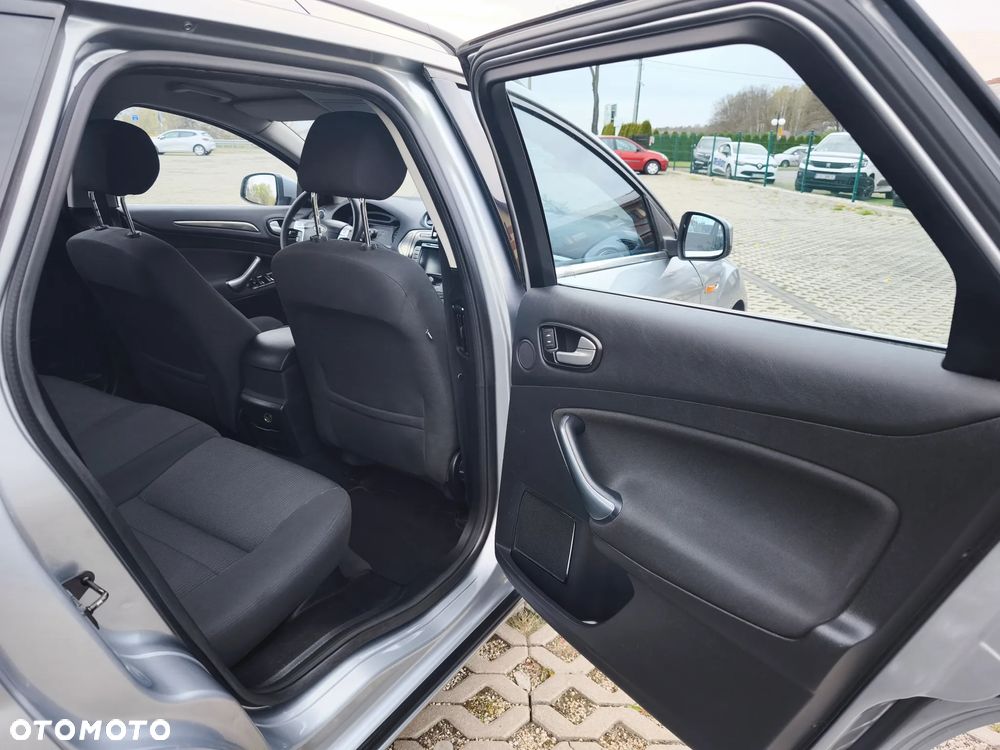 Ford Mondeo 2.0 TDCi Titanium - 20