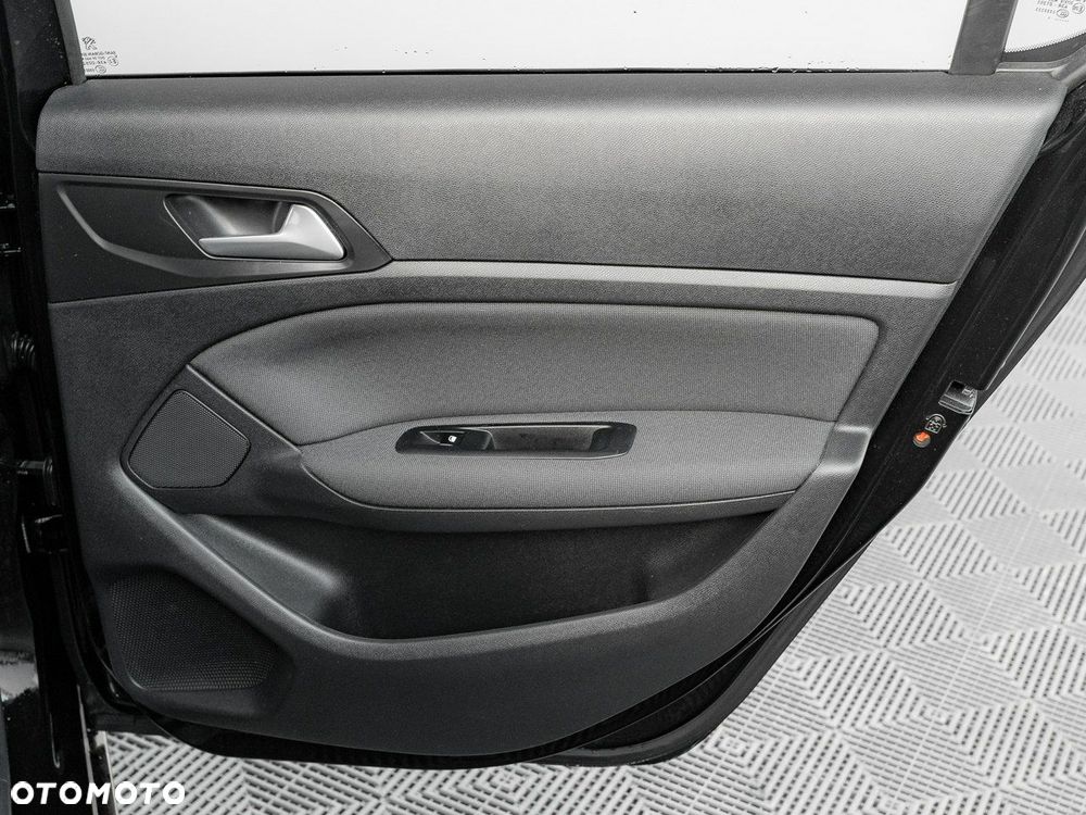 Peugeot 308 1.2 PureTech Allure S&S - 28