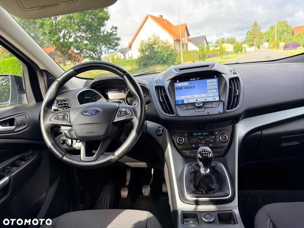 Ford Kuga 1.5 EcoBoost 2x4 Cool & Connect - 29