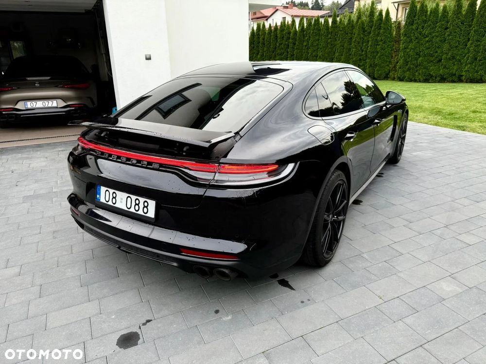 Porsche Panamera - 3