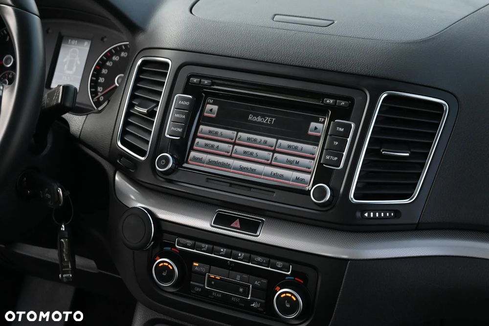 Volkswagen Sharan 2.0 TSI DSG Highline - 24