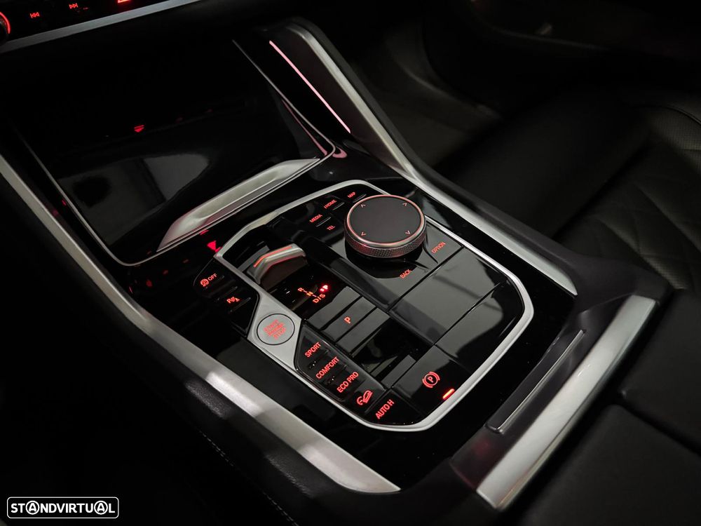 BMW X6 30 d xDrive Pack M - 27