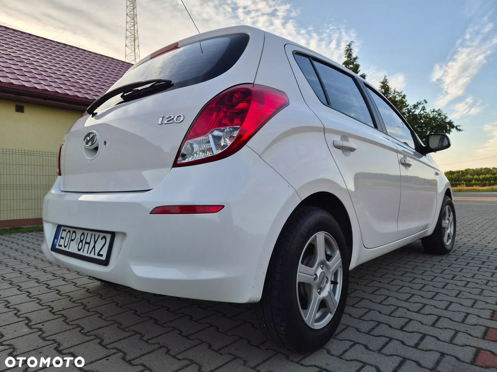 Hyundai i20 1.2 Trend - 15