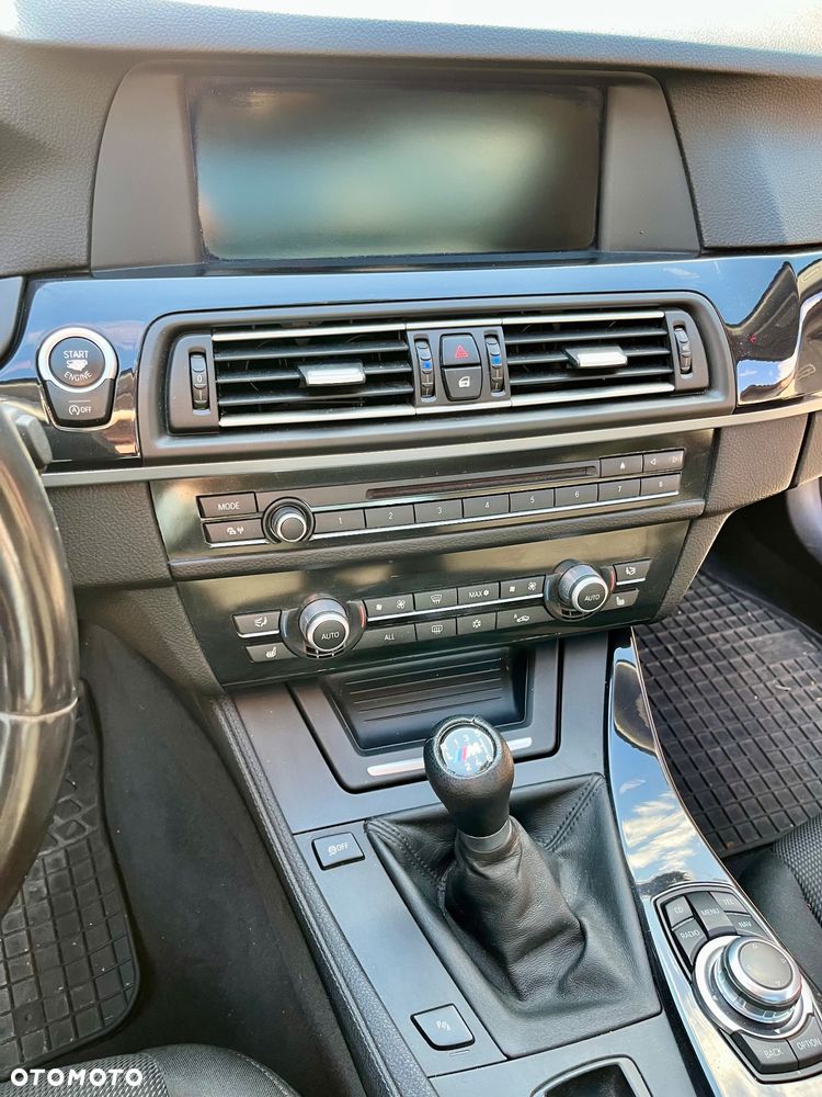 BMW Seria 5 520d - 6