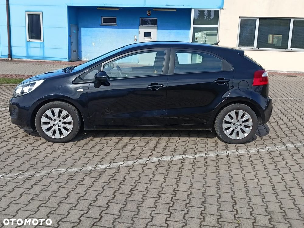 Kia Rio 1.2 Attract - 5