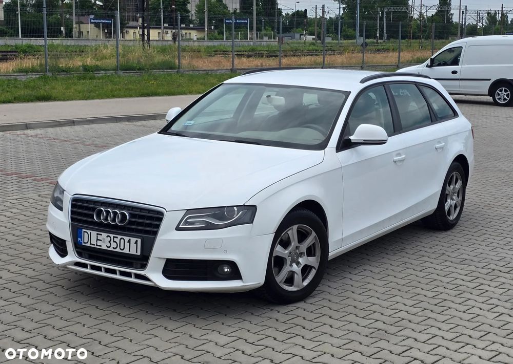 Audi A4 Avant - 1