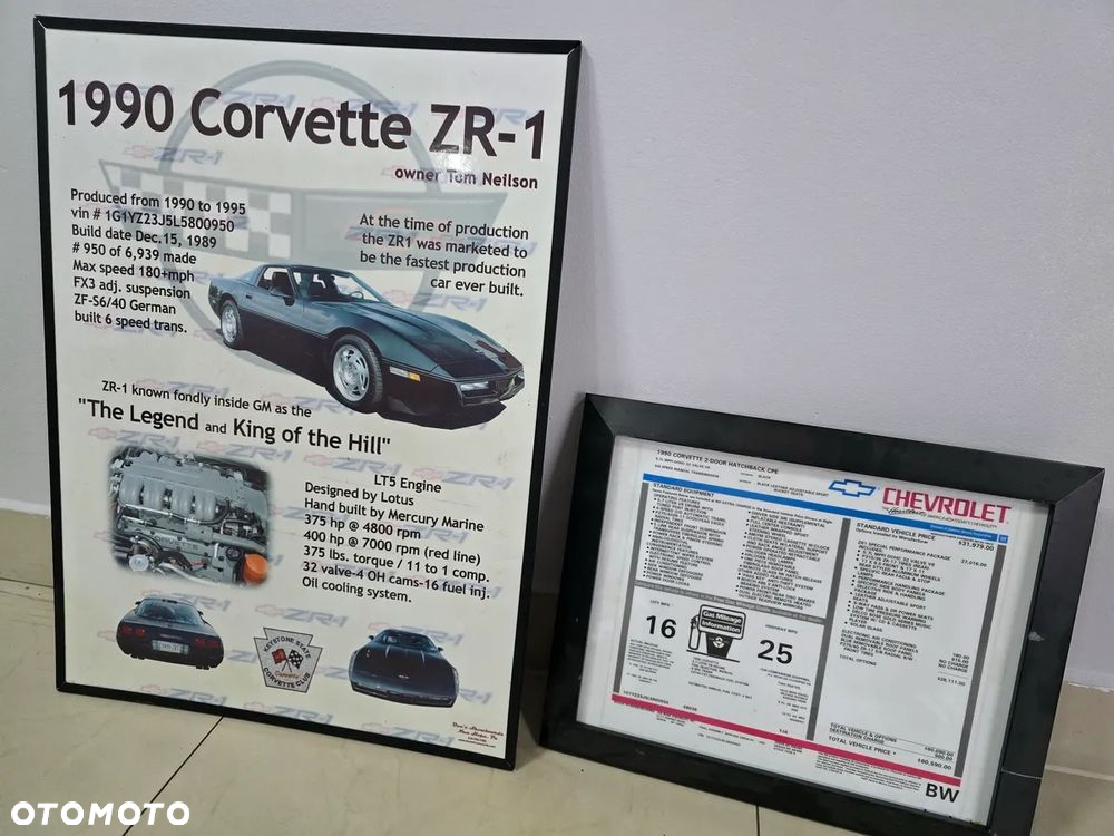 Chevrolet Corvette - 20