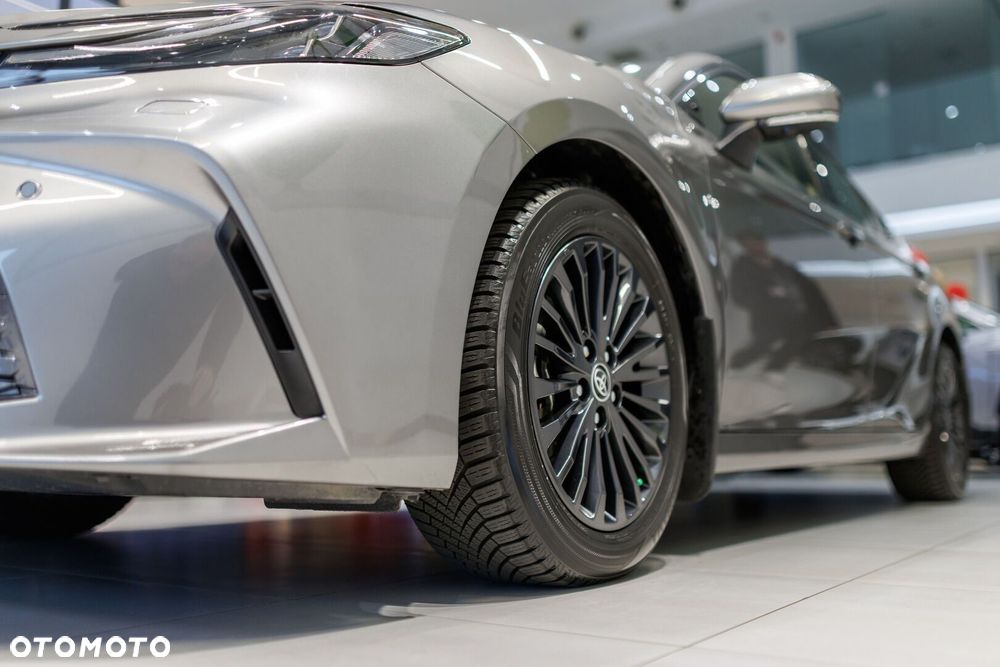 Toyota Camry - 15