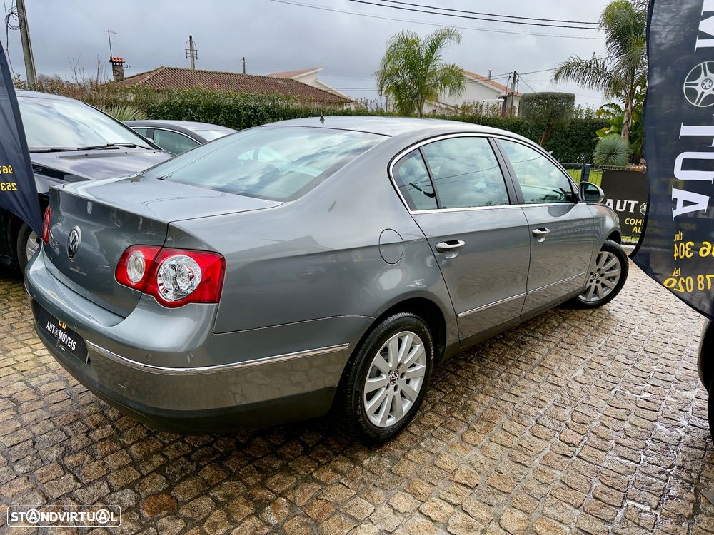 VW Passat 2.0 TDI Highline - 17