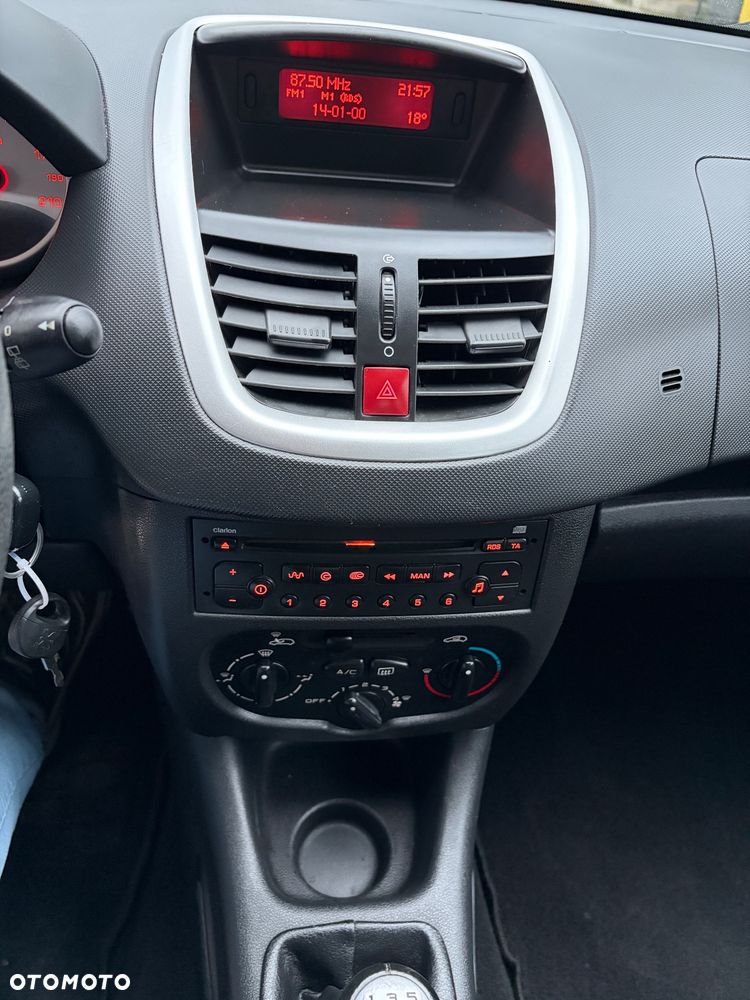 Peugeot 206 1.4 Trendy - 17