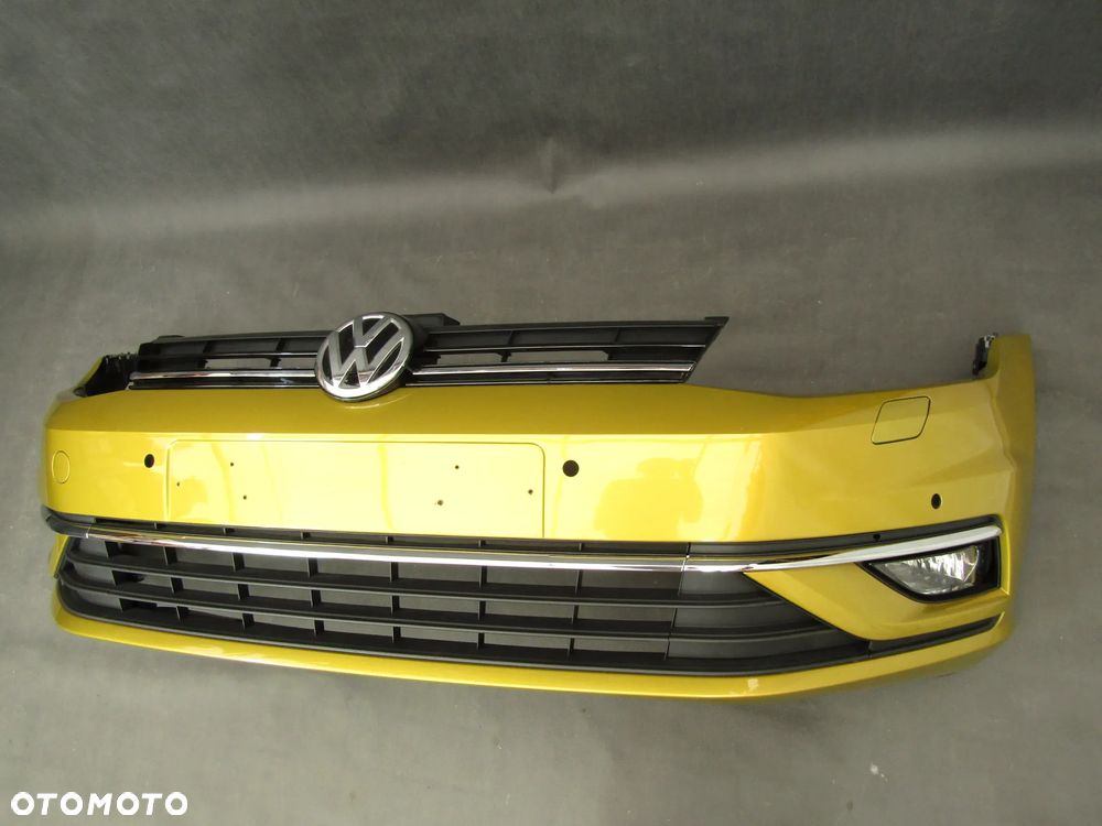 Zderzak przedni VW Golf 7 17 - 20 Sprysk. / Pdc-4  LR1X - 7