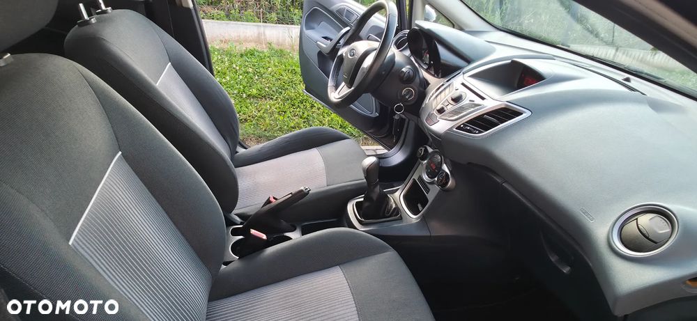 Ford Fiesta 1.25 Champions Edition - 12