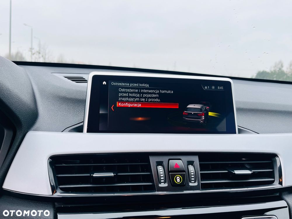 BMW X1 sDrive18d Business Edition - 22