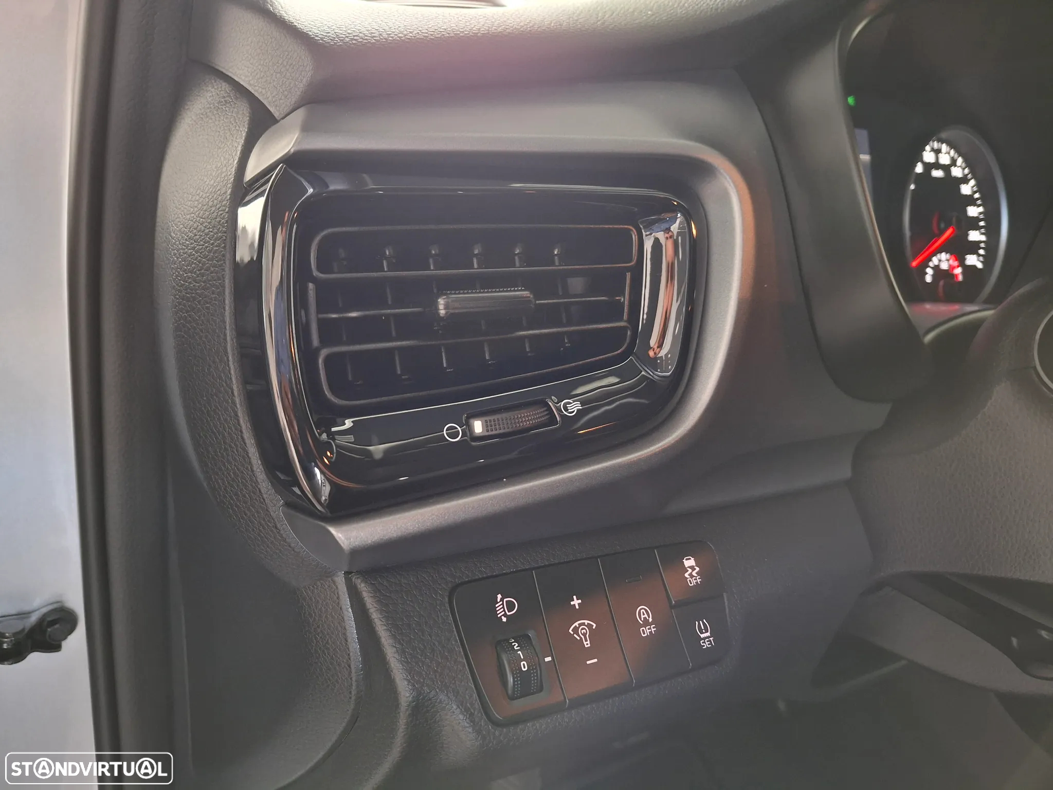 Kia Stonic 1.0 T-GDI Drive - 11