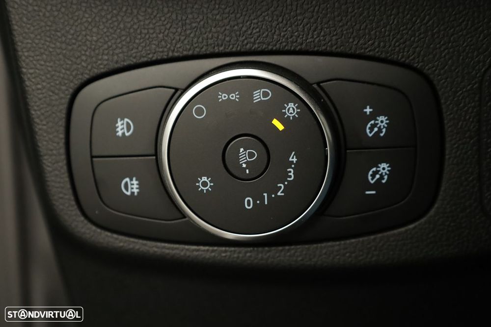 Ford Focus 1.0 EcoBoost MHEV ST-Line X - 19