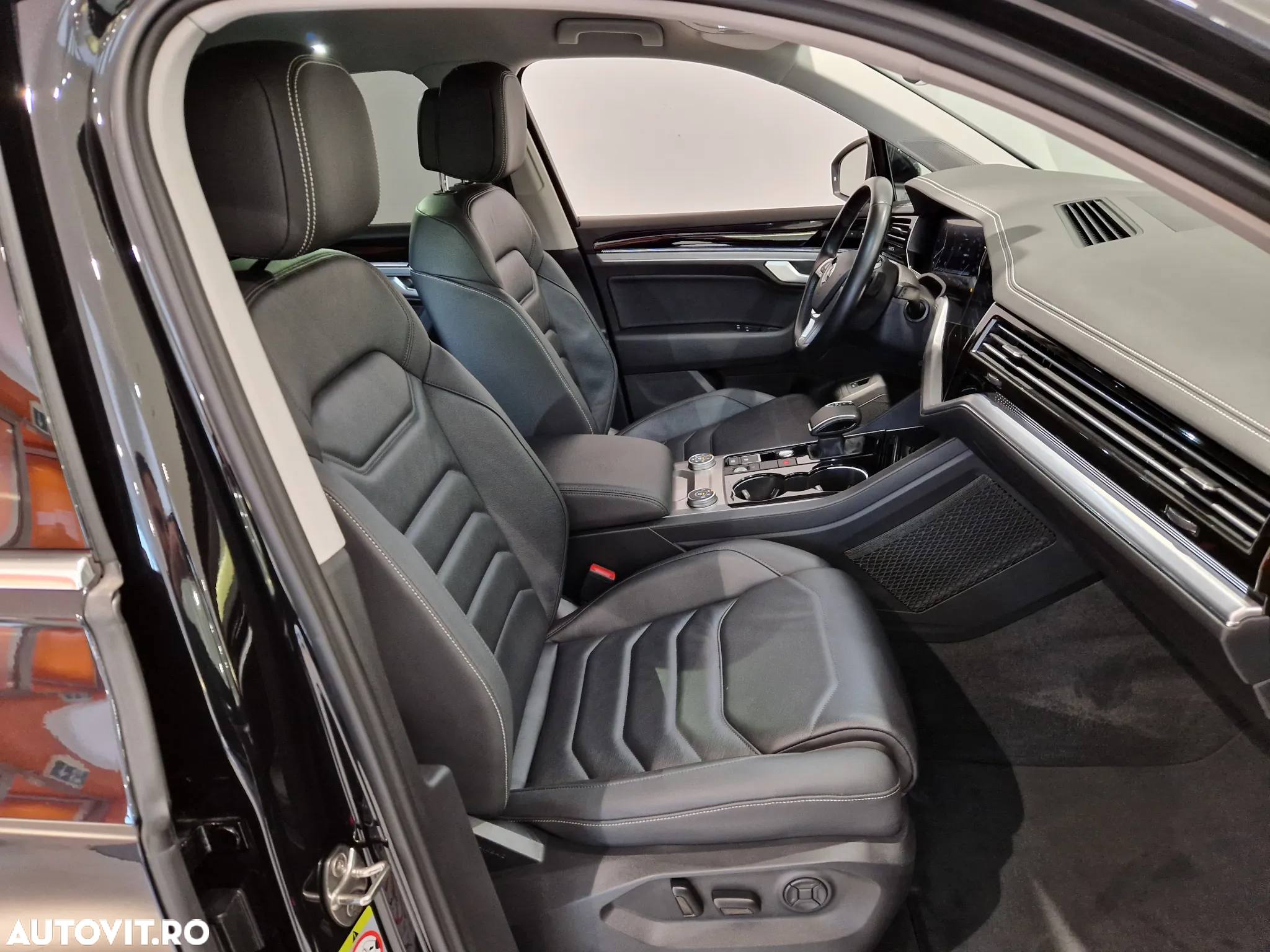 Volkswagen Touareg 3.0 V6 TDI 4Motion DPF Automatik Atmosphere - 11