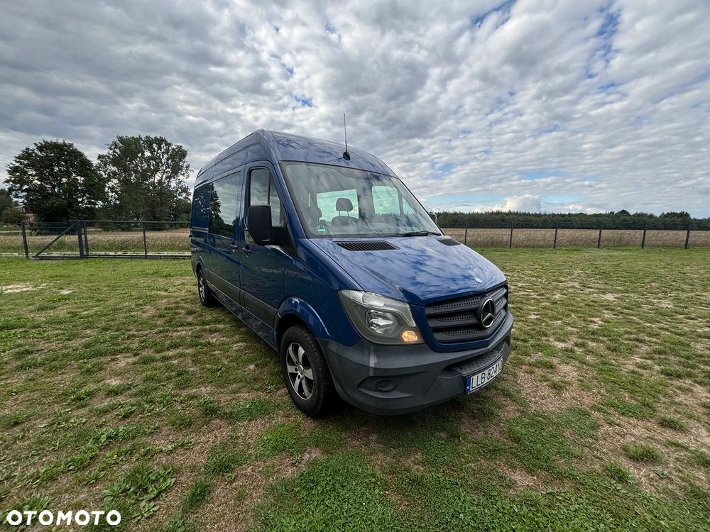 Mercedes-Benz Sprinter - 1