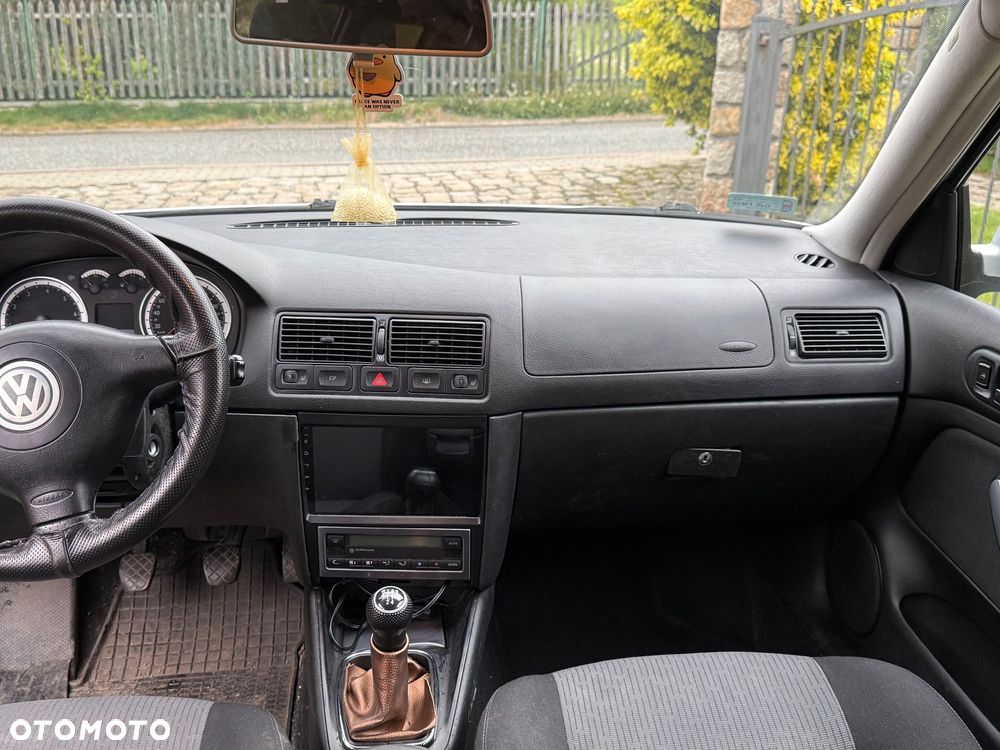 Volkswagen Golf - 9