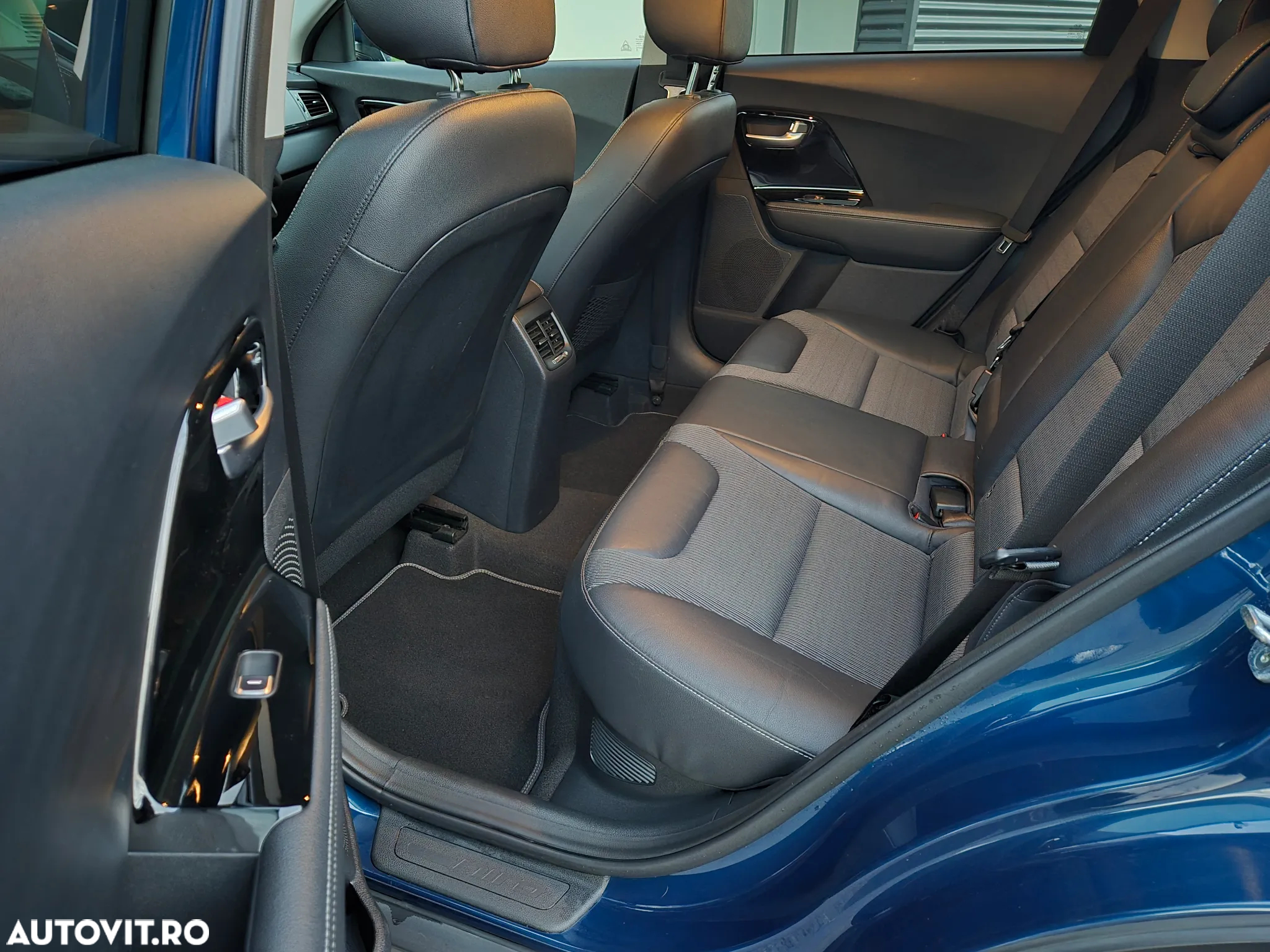 Kia Niro 1.6 GDI 2WD Aut. Spirit - 7