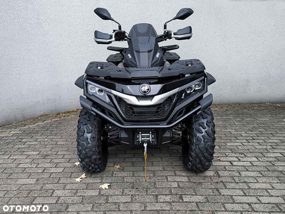 QJMOTOR SFA 1000 - 11