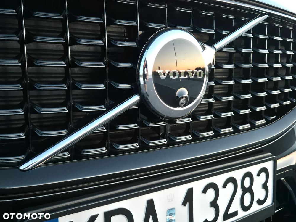 Volvo XC 60 B5 B AWD Ultimate Dark - 39