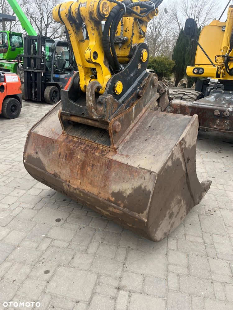 Komatsu PW180-10 - 18